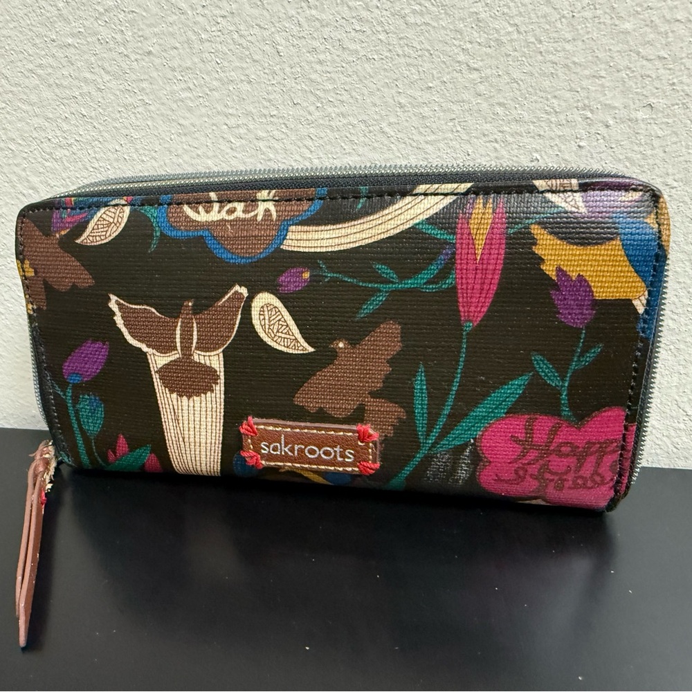 Sakroots Multicolor Peace Long Zip Around Wallet